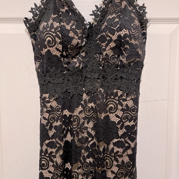 Formal dress 🖤 - Picture 4 of 4